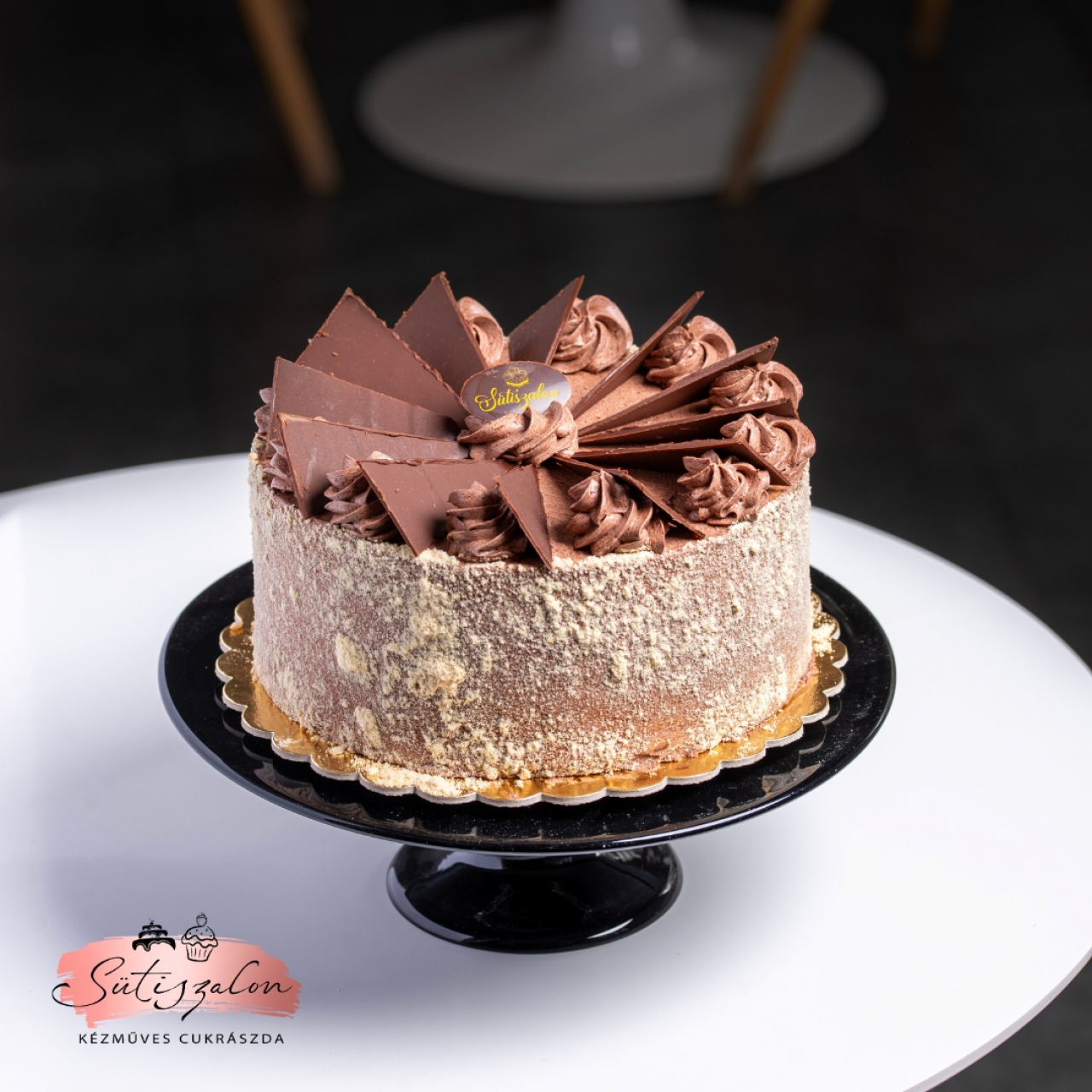 Hatlapos dobos torta